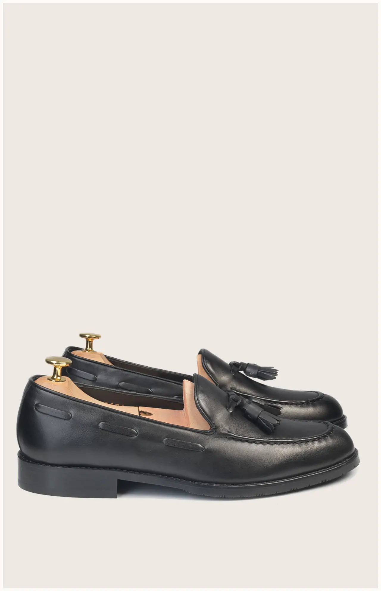 CAVENDISH-CUIR-NOIR-1